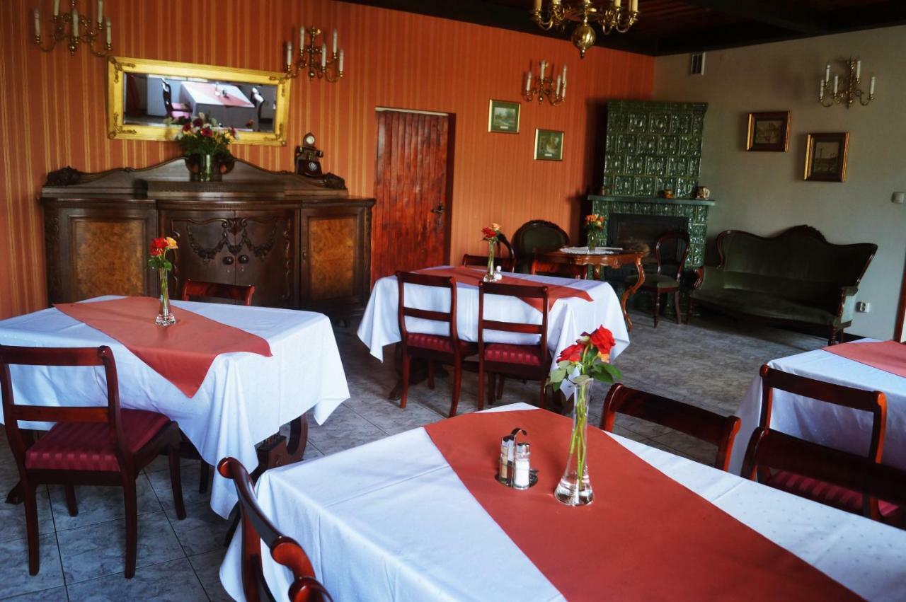 Bed and Breakfast Dwor Dluzniewo Экстерьер фото