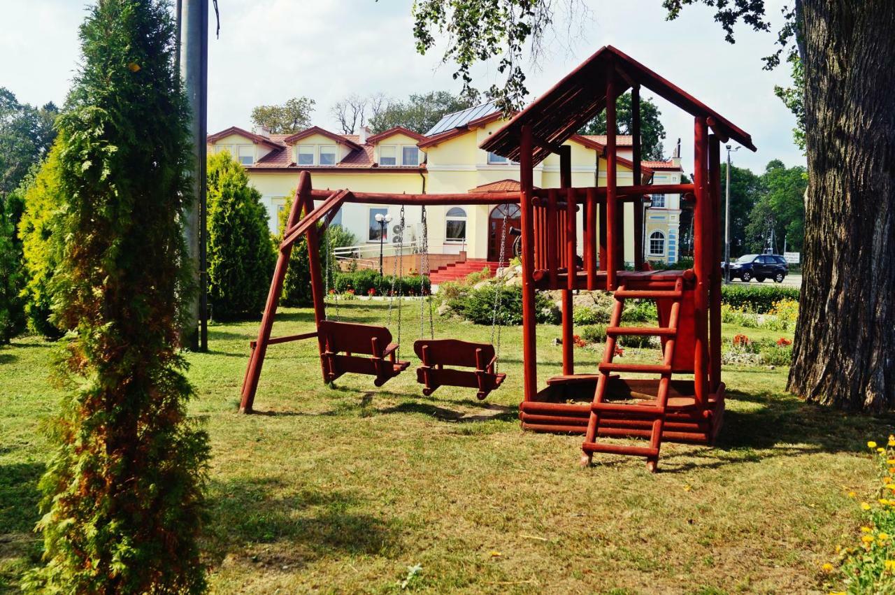Bed and Breakfast Dwor Dluzniewo Экстерьер фото